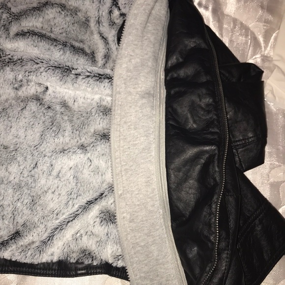 Jacket - Picture 4 of 5